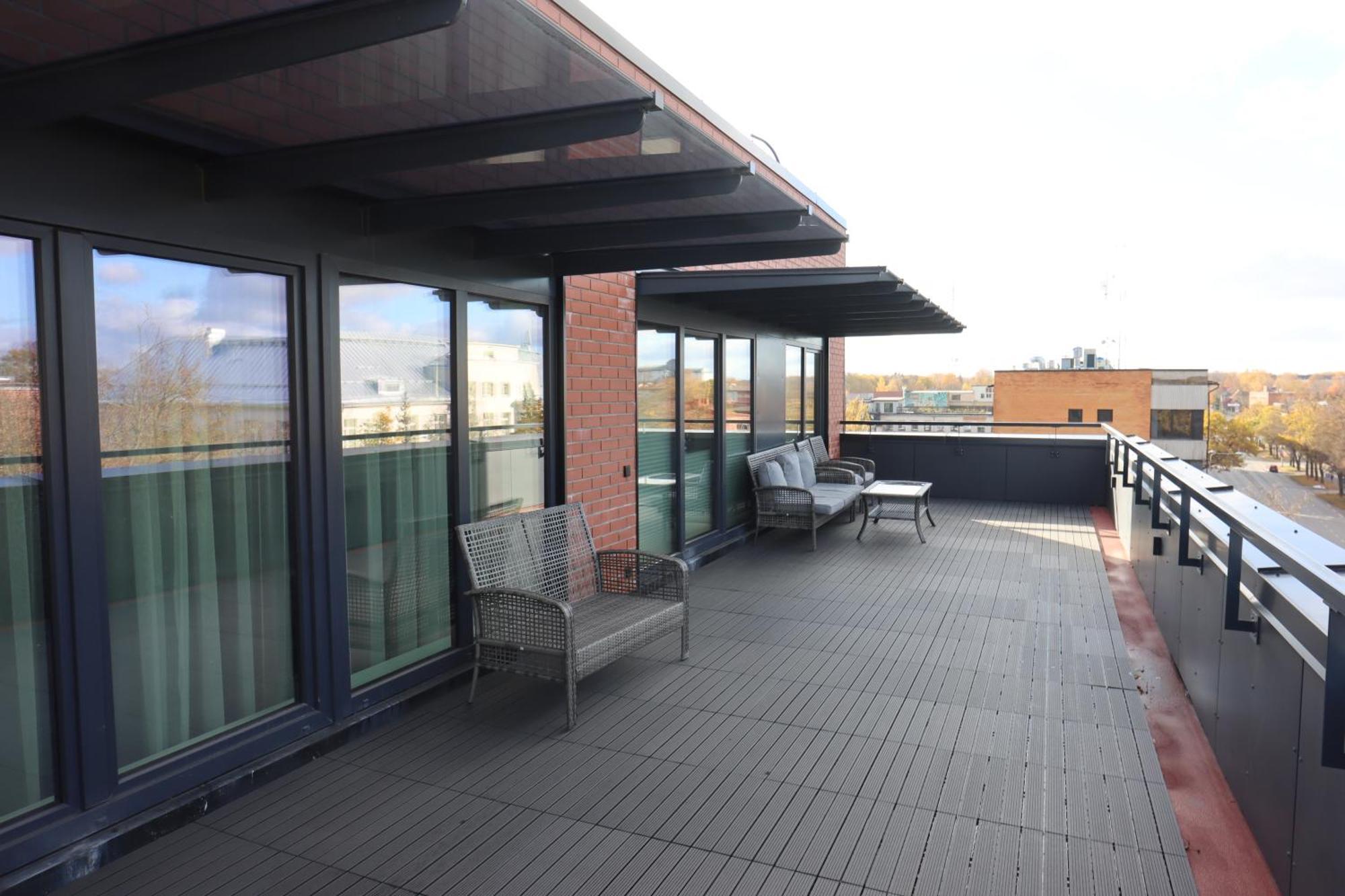 Aatrium Kinnisvara Riia Str 22 80 M2 With 45 M2 Terrace Apartment